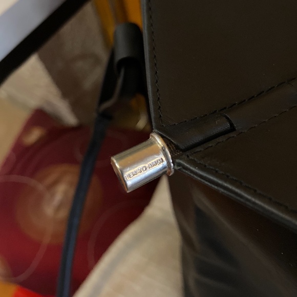 Renato Angi Particular Heart shaped Handbag - Picture 5 of 5